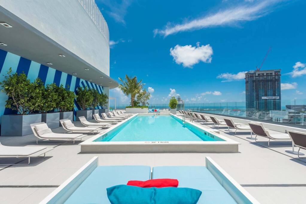 Luxurious Condo In Heart Of Brickell Miami Exterior photo